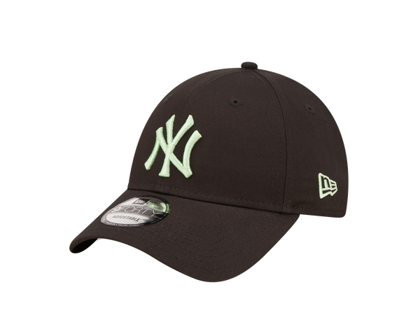 9FORTY New York Yankees League Essential Strapback Cap Schwarz