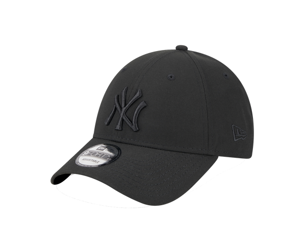 9FORTY New York Yankees Repreve Outline Verstellbare Cap Schwarz