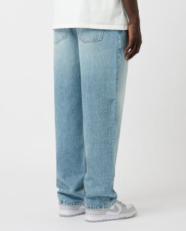 85 Distressed Zipped Jeans Ocean Blue